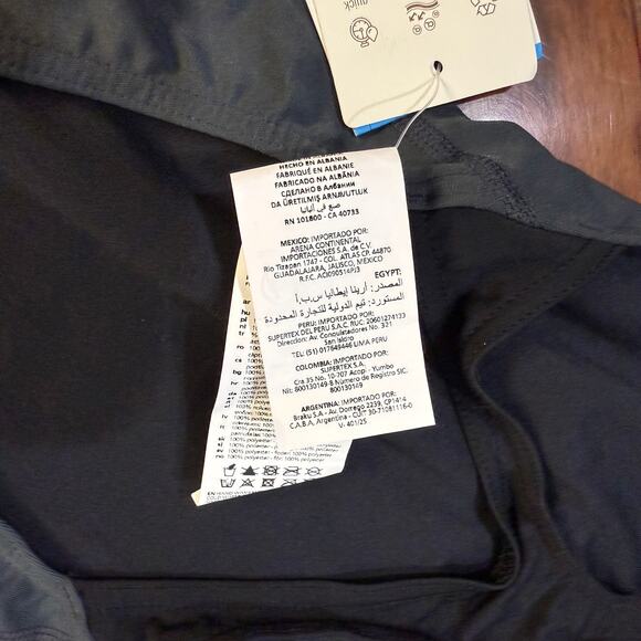 NEW Arena Women's Bathing Suit USA 24 Swim Pro Team One Piece Competition - Picture 5 of 7